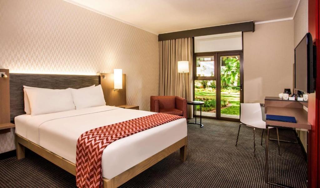 Garden Court Polokwane Hotel Buitenkant foto